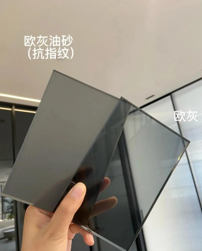 深圳工艺玻璃定制厂家最新报价油砂玻璃朦胧美的纹理就代表难清洁吗？